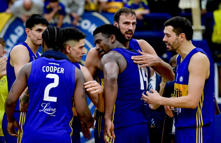 Boca se llevó un apasionante quinto juego y quedó a un paso de ser campeón de la Liga