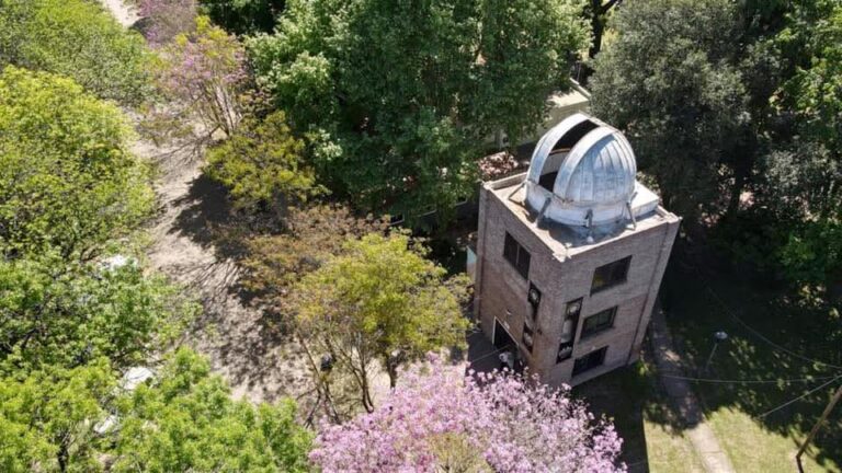 Funes en el mapa del cosmos: el observatorio local registró un cometa interestelar