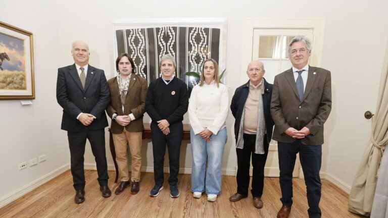 Dólar, relación con el FMI y retenciones: las definiciones de Luis Caputo en La Rural