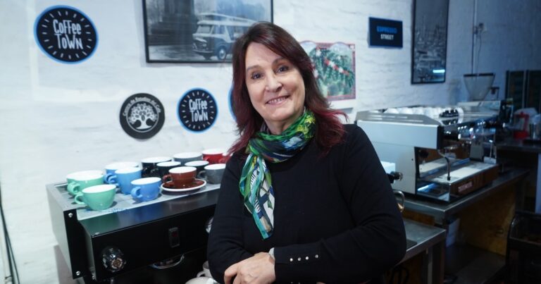 La experta que defiende la droga del buen vivir: «Te permite tener los 5 sentidos atentos»