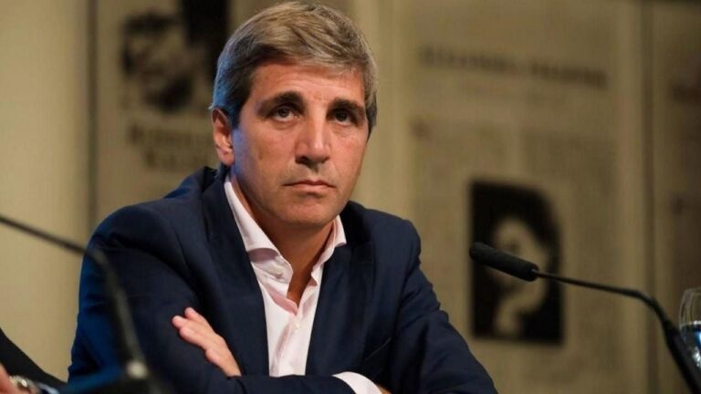 Luis Caputo promete lo que el campo espera: retenciones en la mira