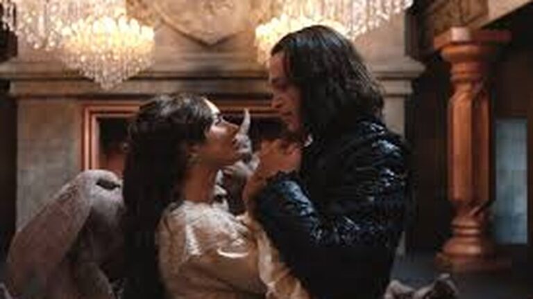 Llega el Drácula «humanizado» de Luc Besson, con Christoph Walz