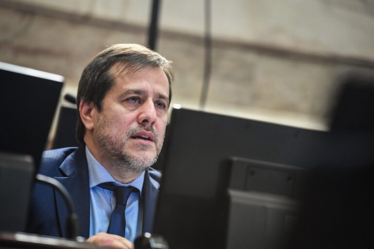 Ciudad: La Cámpora impondría a Recalde como senador y Ofelia suena para diputados