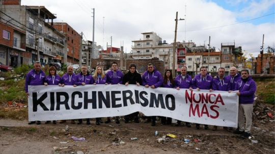 Javier Milei arrancó la campaña electoral con un acto en La Matanza: Kirchnerismo Nunca Más