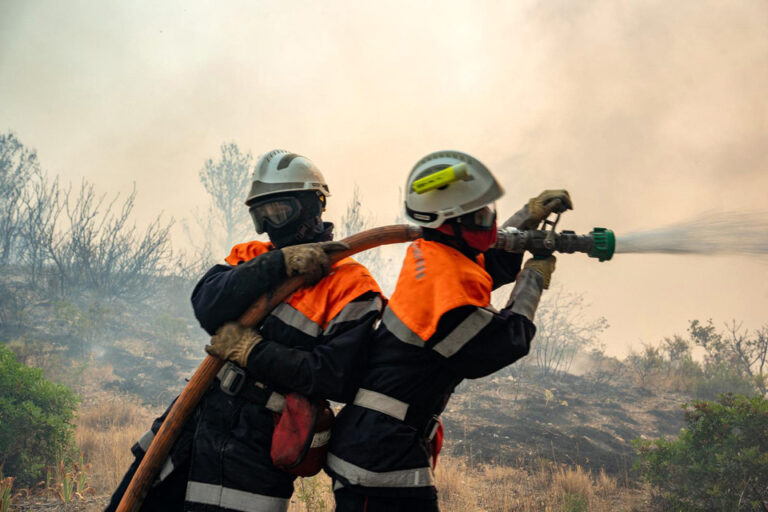 Se estabilizó el mayor incendio desde la Segunda Guerra