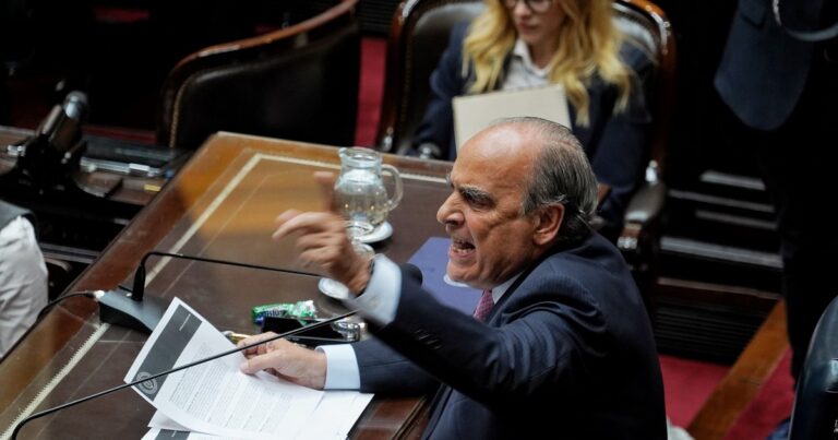 Javier Milei y sus medidas, EN VIVO: Guillermo Francos defiende la gestión del Gobierno en Diputados, en pleno escándalo por los audios de Spagnuolo por las presuntas coimas