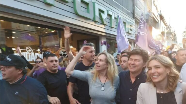 Karina Milei y Martín Menem cerraron la campaña en Corrientes y otra vez hubo incidentes