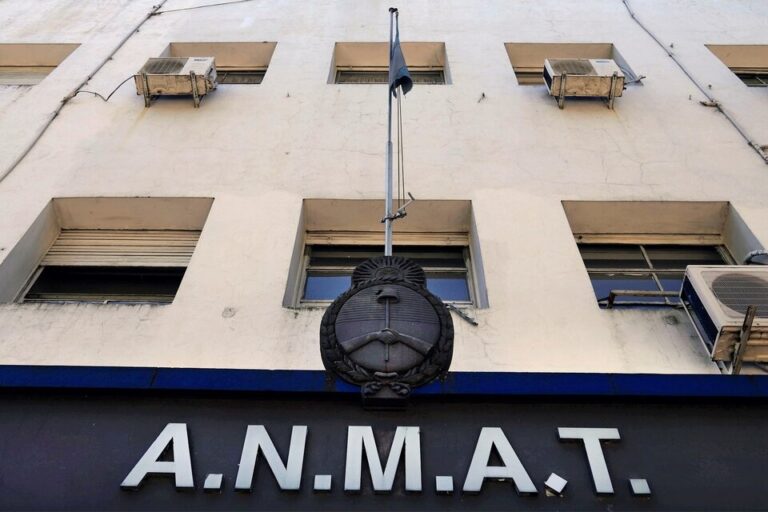 Anmat inhibió a un laboratorio por deficienciasen las Buenas Prácticas de Fabricación y Control