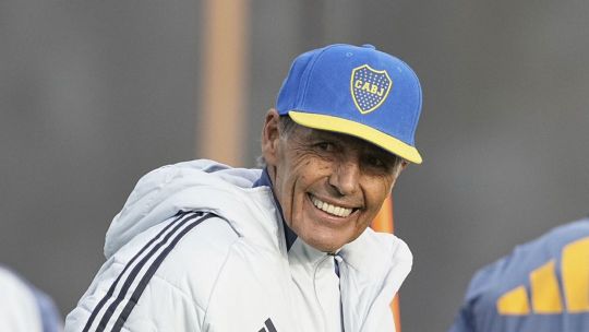 Miguel Ángel Russo sigue internado y en Boca esperan novedades sobre su salud