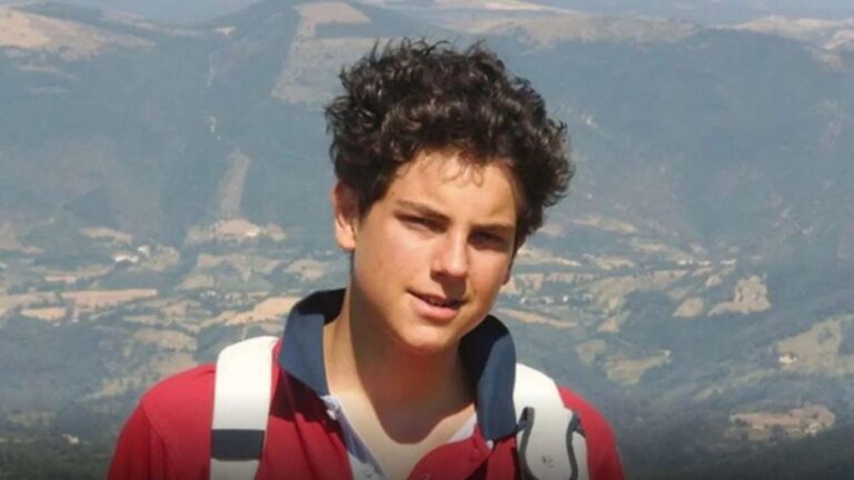 El Papa canonizará este domingo a Carlo Acutis, el primer santo influencer