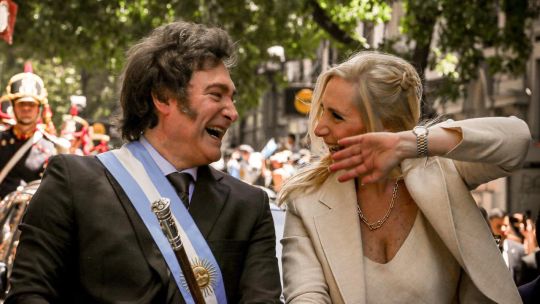 La difícil previa de los hermanos Milei en una elección en la que se juegan todo