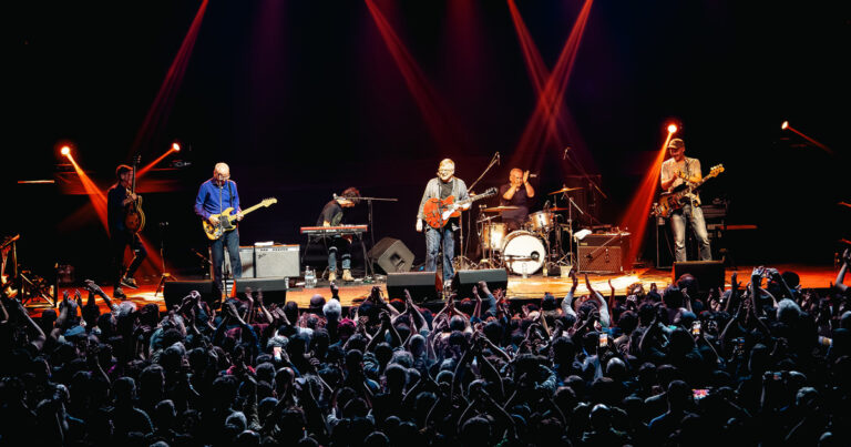 Teenage Fanclub debutó en la Argentina: la banda que no supo ser Nirvana ni Oasis porque prefirió mirar atrás sin ira ni vergüenza