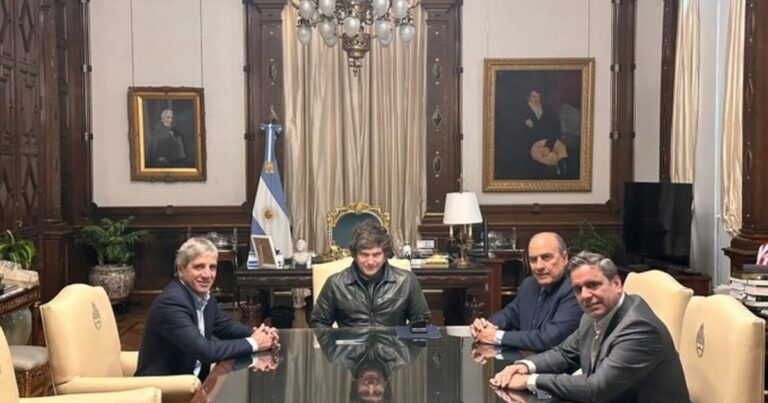 Cambios cosméticos o de fondo?: Milei nombró nuevo ministro del Interior pero acelera los vetos y suma más malestar de los gobernadores