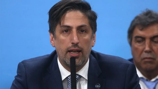 Ex ministro de Educación comparó el ajuste de Milei a la universidad pública con «la noche de los bastones largos»