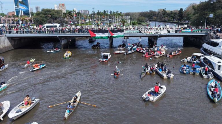 Caravana por río y tierra contra el genocidio en Gaza