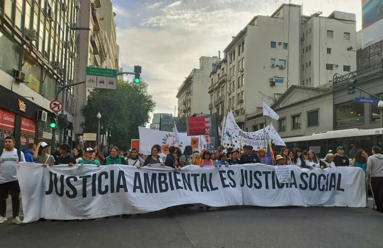 La casa común: este viernes se actualiza en Rosario el debate sobre la relación directa entre ambiente y justicia social