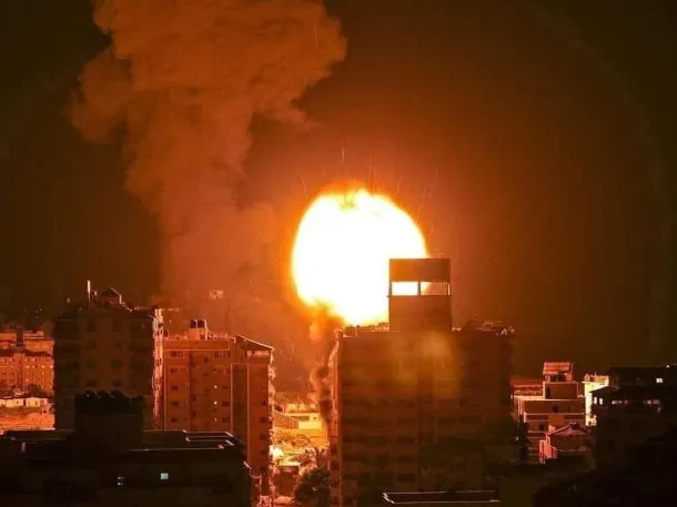 Ataque masivo de Israel: ?Gaza está en llamas?