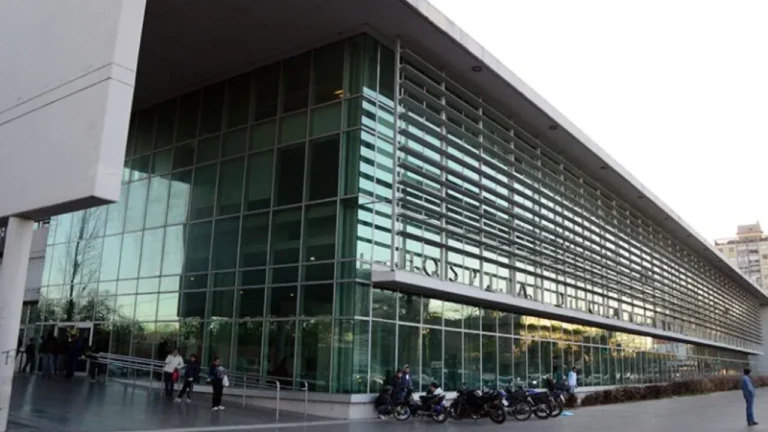 Detuvieron a un taxista por la brutal golpiza a un pasajero en Montevideo y Oroño