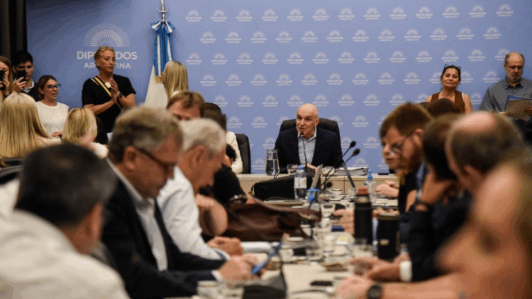 La oposición estrecha el cerco alrededor de Espert en Diputados