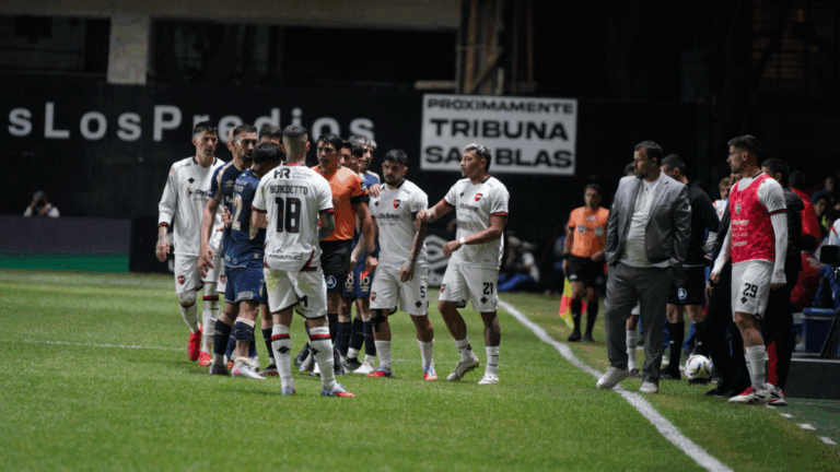 Newell’s: cuántos partidos suspendieron a Ever Banega por la expulsión contra Argentinos