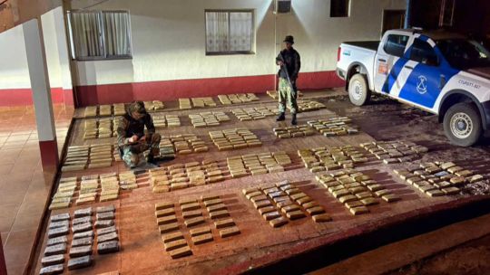 Golpe al contrabando: Prefectura incautó más de 450 kilos de droga en la frontera de Montecarlo