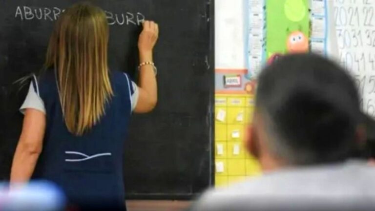 Plus por Asistencia Perfecta: cuántos docentes cobrarán este viernes el beneficio por no faltar