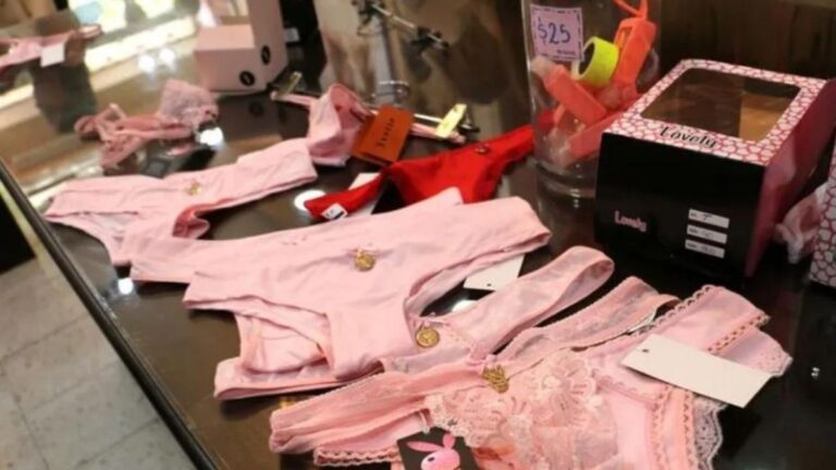 Bombachas rosas: por qué se regalan en Navidad y cuál es el origen de la tradición