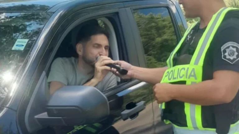 Pullaro pasó un control de alcoholemia
