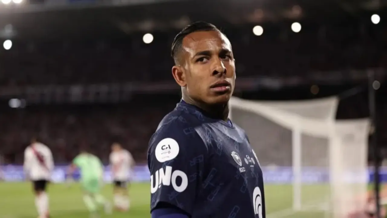 Villa y la novela del mercado de pases: del «Boca es pasado» a «Si me llama Gallardo, viajo mañana»