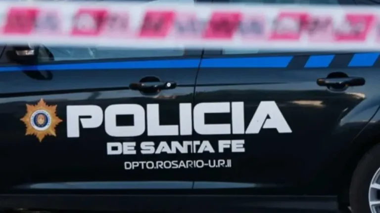 Siniestro fatal en Fisherton: murió una motociclista tras impactar contra una camioneta