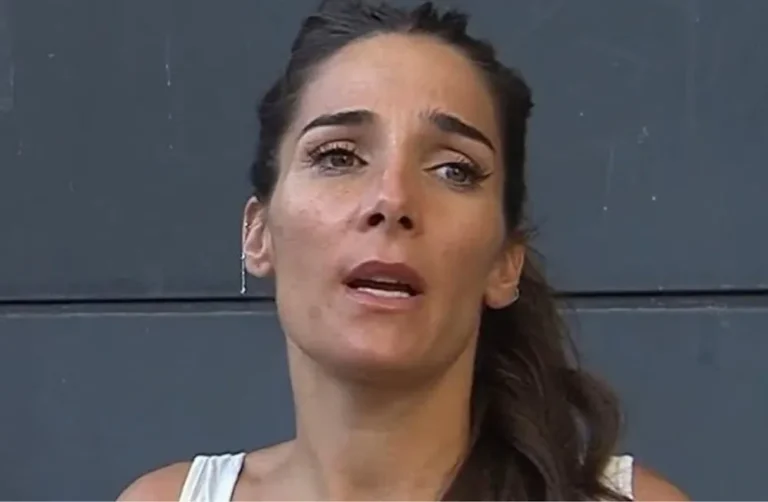 Juana Viale, notablemente molesta, desmintió ser la tercera en discordia entre Mauricio Macri y Juliana Awada