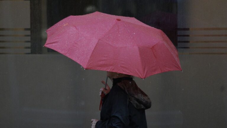 El tiempo en Rosario: alerta amarillo por tormentas antes de un brusco descenso de temperatura