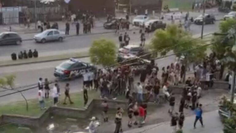 Salió del boliche y terminó con la mandíbula quebrada: brutal ataque a un joven en Alberdi