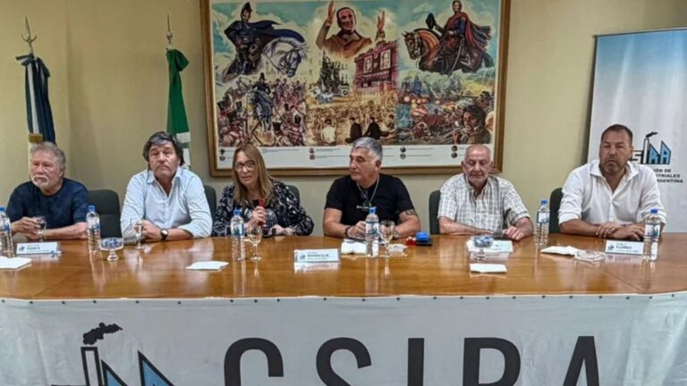 Más de 35 gremios industriales rechazan la reforma laboral y advierten que «pierden los trabajadores»