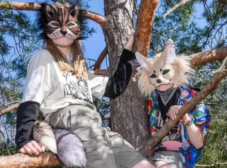 Una mujer denunció que su hija fue atacada por un joven therian