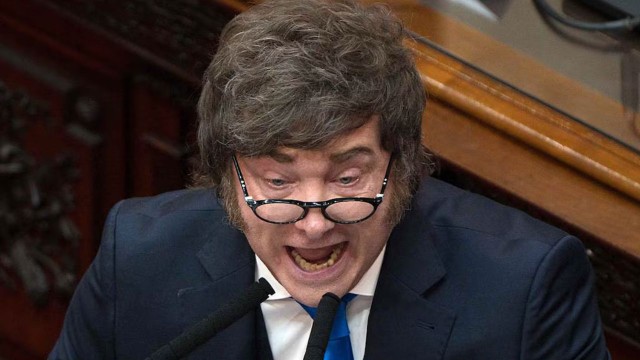 «Vení a explicarme qué pasó»: Milei cruzó a los legisladores K por el caso Nisman