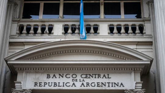 El Banco Central compró US$ 17 millones y sumó 40 días consecutivos con compras de divisas