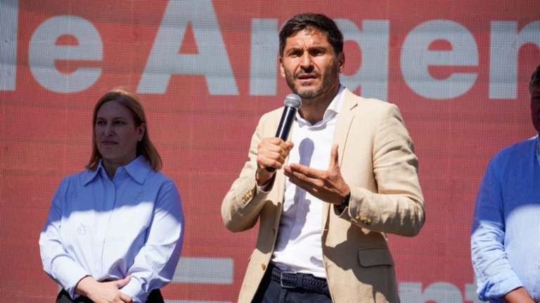 Pullaro: «Si bajamos las retenciones a la mitad quedarían 2.500 millones de dólares en las economías locales»