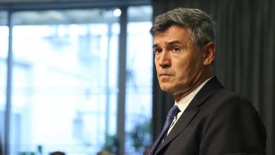 Un intendente registró la mayor caída de imagen en Córdoba y complica a Llaryora